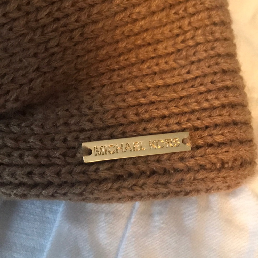 Michael Kors Knit Headband/Ear Warmer - Picture 2 of 3